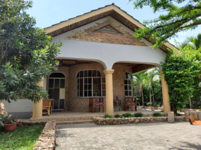Namangi Cottage